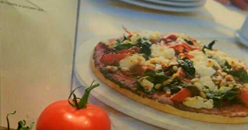 Pizza Forêt-noire, 3 fromages et roquette