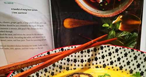 Soupe Thaïe aux crevettes et champignons