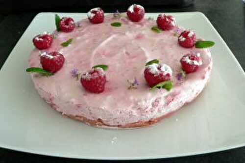 Cheesecake aux framboises .