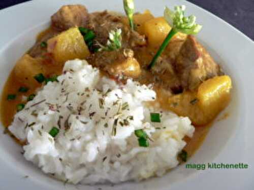 Curry de porc à l’ananas frais.