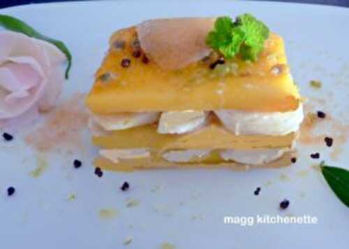 Mille feuilles de fruits exotiques .