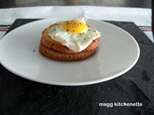 Mini croque Madame à l’œuf de caille