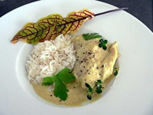 Poulet au curry . cuisson au multicuiseur.