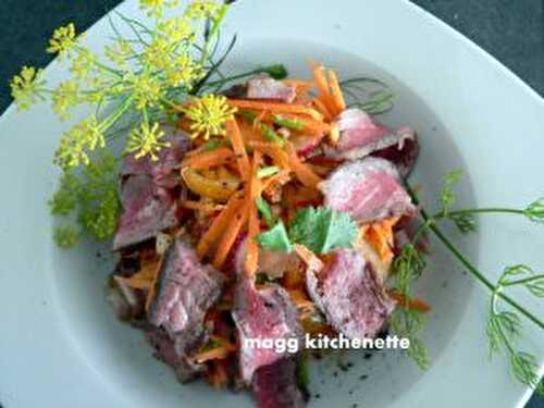 Salade complète ,crudités et rumsteak