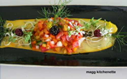 Tartare de poivrons et tomates aux herbes aromatiques .