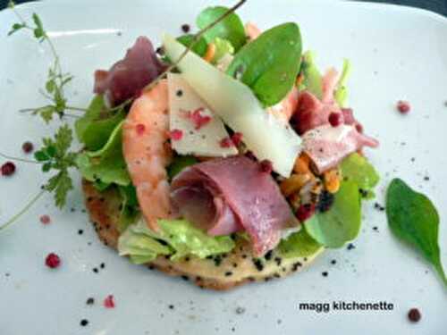 Tarte salée en salade composée | magg kitchenette