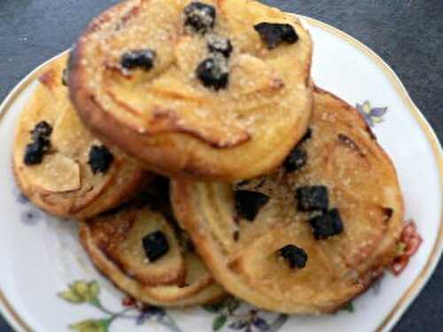 Tartelettes fines aux pommes et épices d’antan.