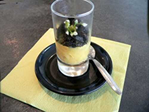 Verrine boudin noir , pomme verte.