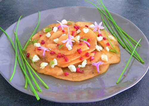 Carpaccio de melon fromage de chèvre à la vinaigrette de café.