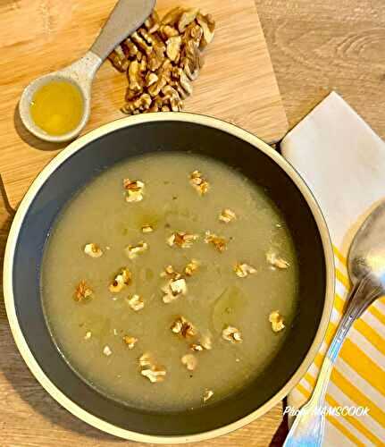 Soupe froide d’endives aux noix de Guy Savoy