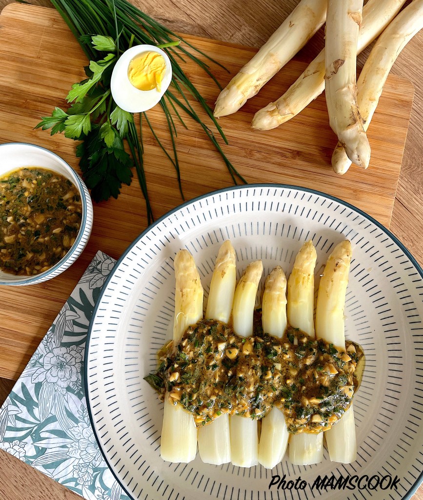 Asperges blanches et sauce gribiche à ma façon