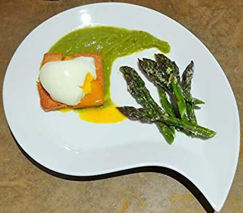 Asperges rôties au parmesan et son œuf mollet