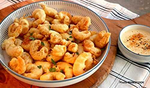 Beignets de gambas et sauce aïoli piquante