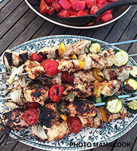 Brochettes de poulet marinade miel, citron et romarin