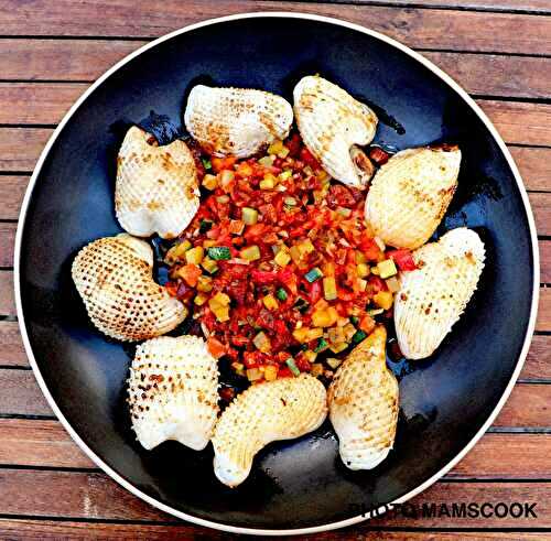 Calamars à la plancha et compoté de légumes du soleil