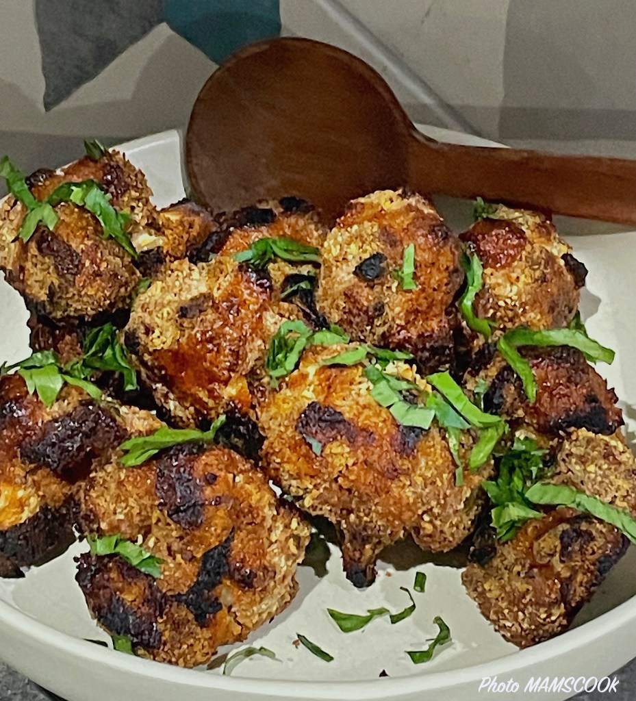 Chou fleur wings, en français on pourrait dire beignets de chou fleur au four!