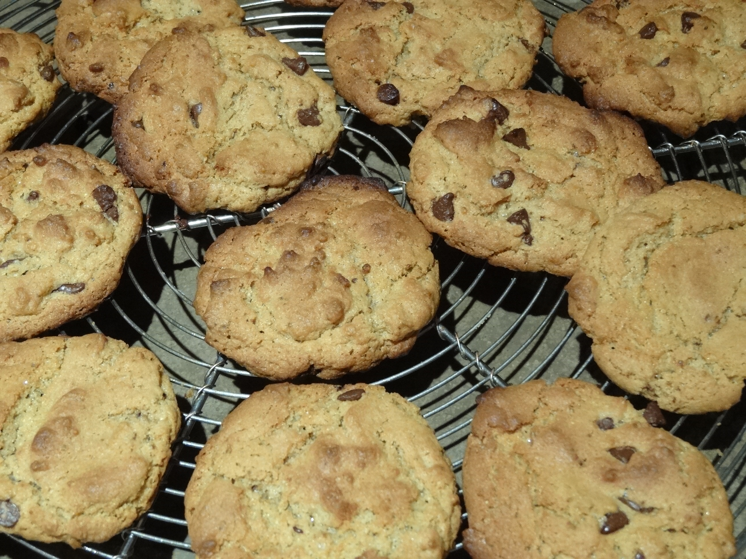 Cookies à l'américaine, au beurre de cacahuète et pépites de chocolat