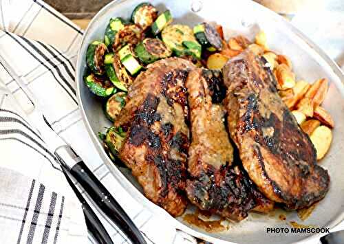 Côtes dans l'échine de porc Noir de Bigorre à la plancha, marinade à la moutarde et au miel