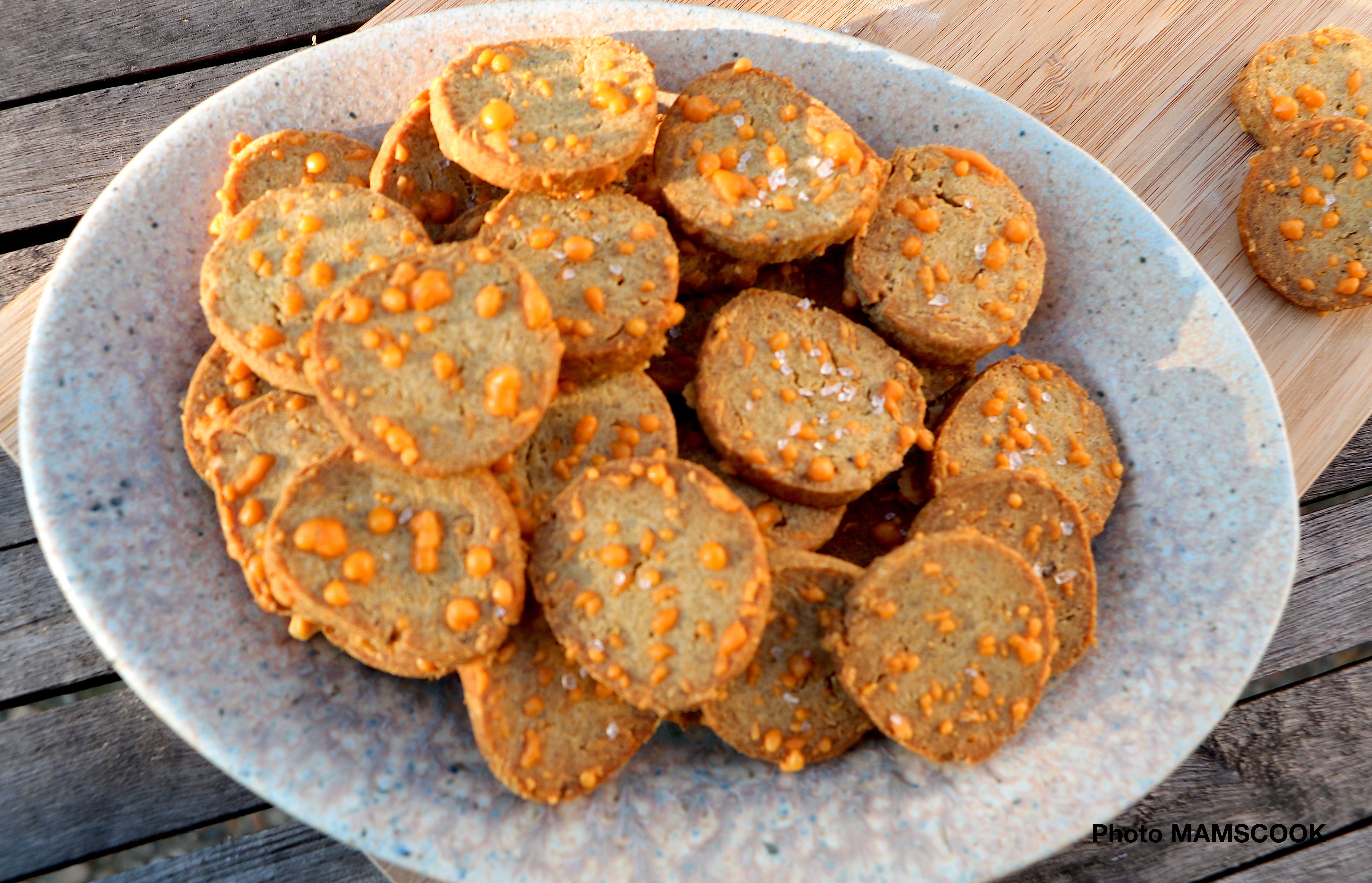 Crackers de l'espace :) à la farine de lentilles et à la mimolette vieille