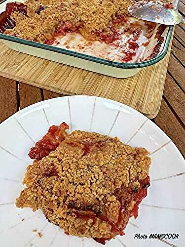 Crumble pêches framboises