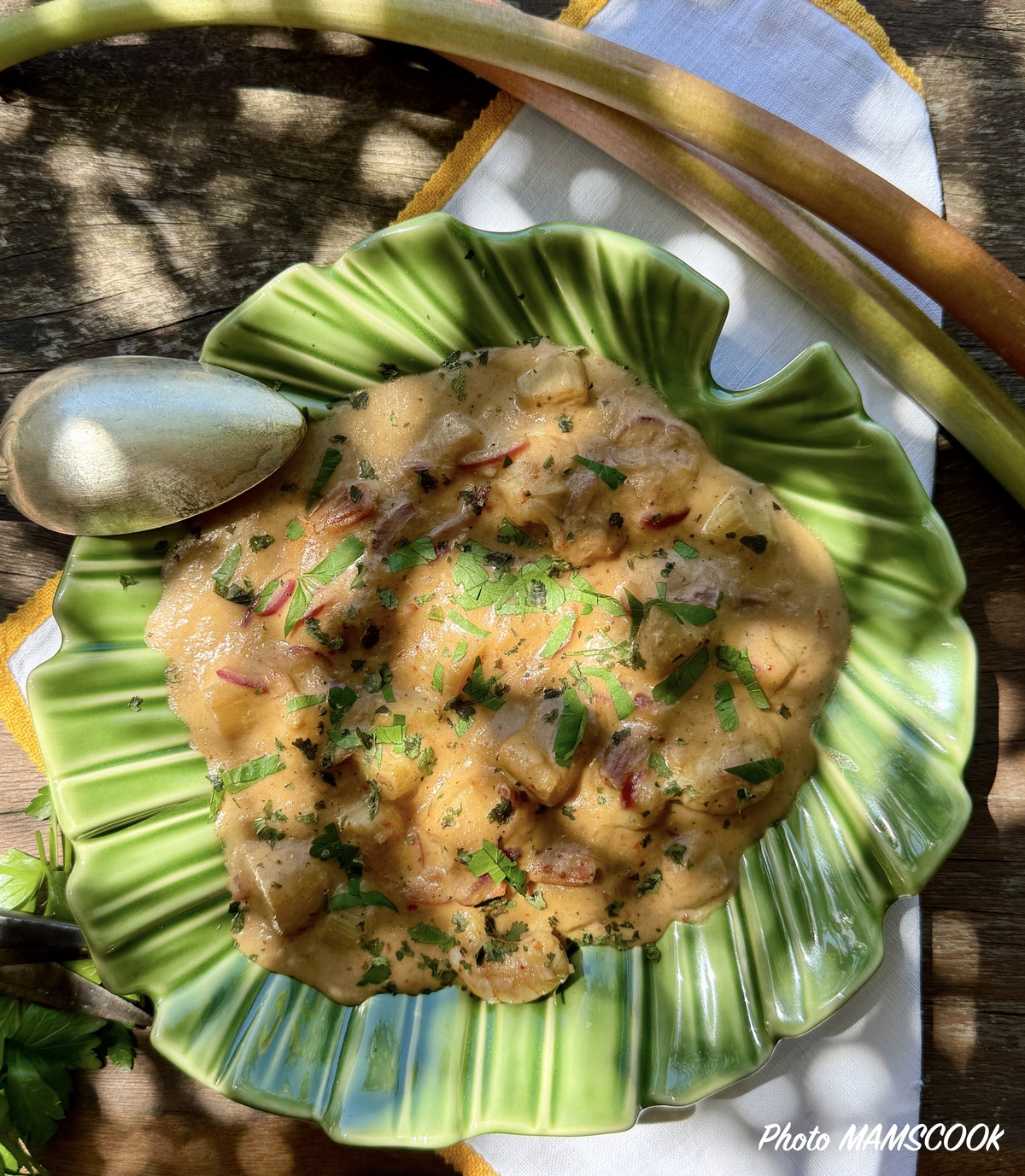 Curry de crevettes à la rhubarbe