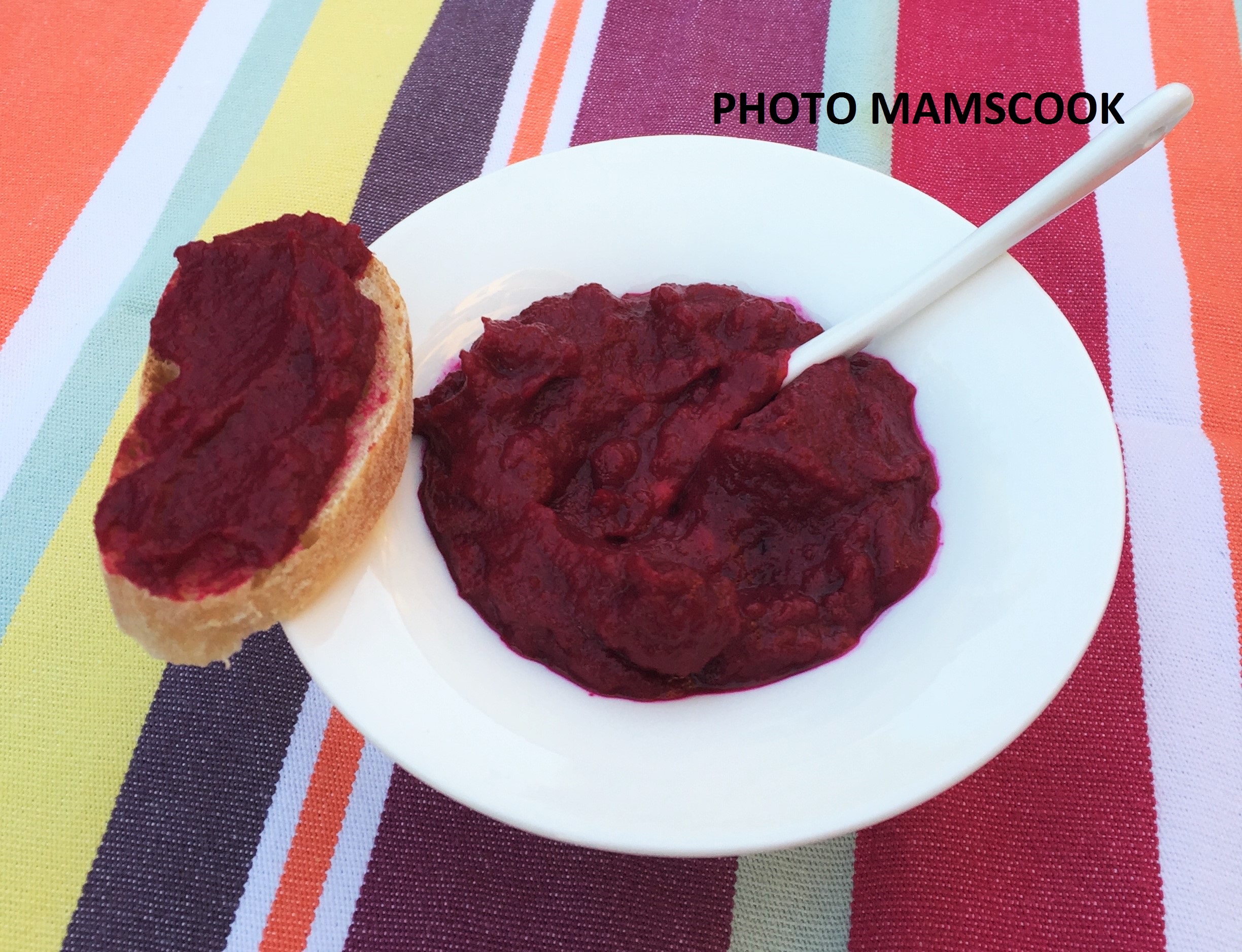 Dip de betteraves rouges