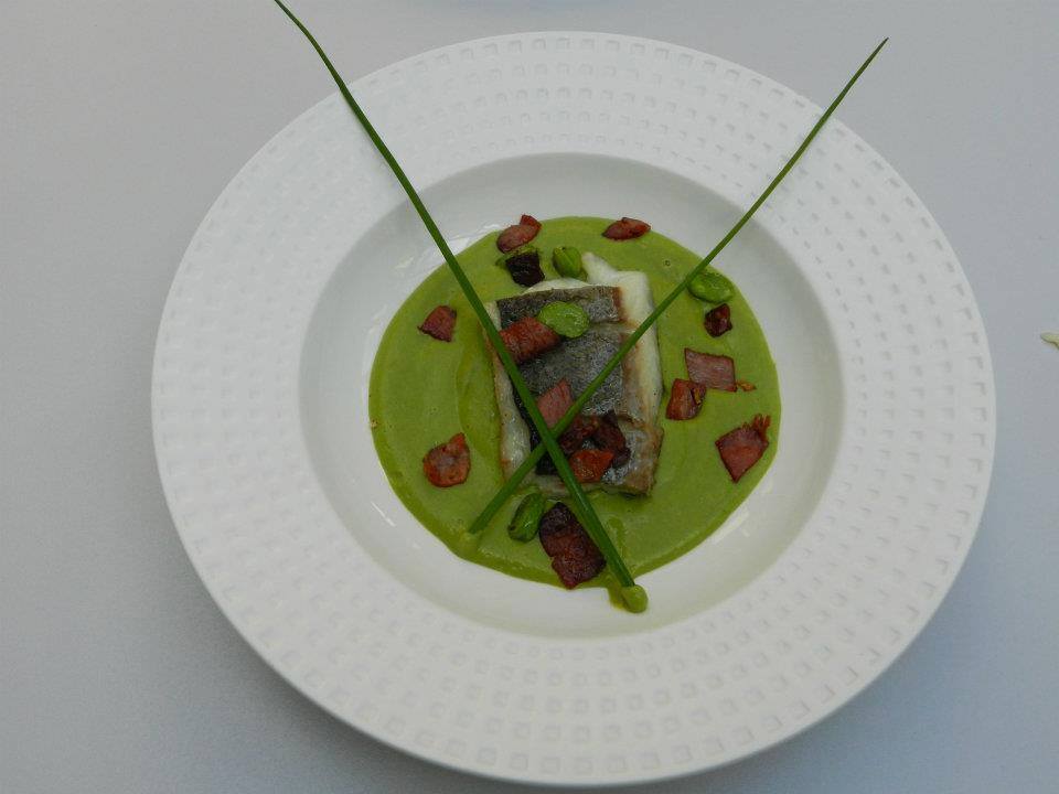 Filet de lieu sur une crème de petits pois