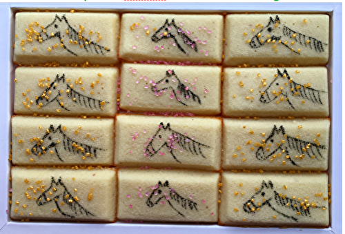 Financiers au thé matcha de Marlène Vandramelli