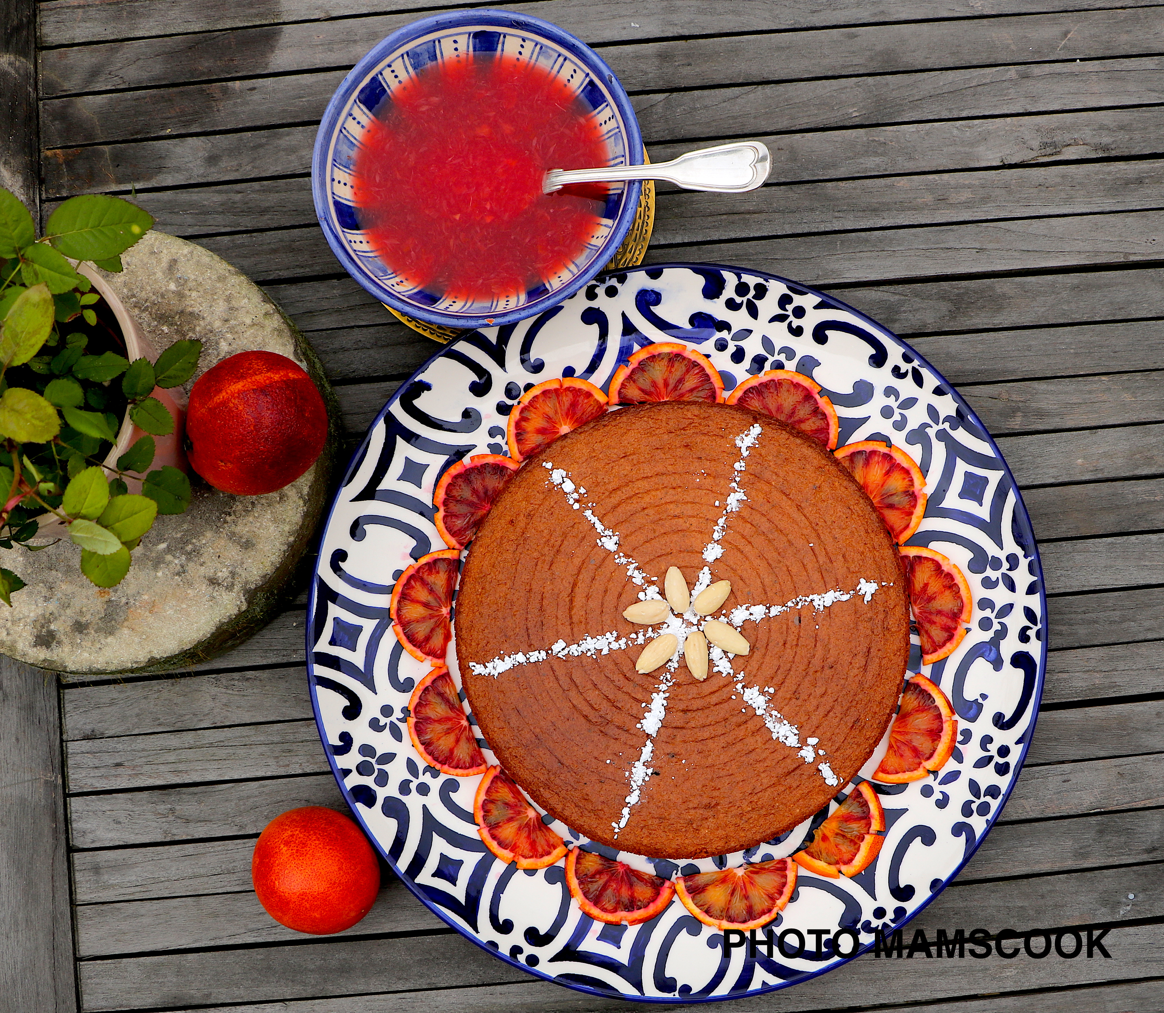 Gâteau aux amandes, aux oranges sanguines, et... au pain dur!