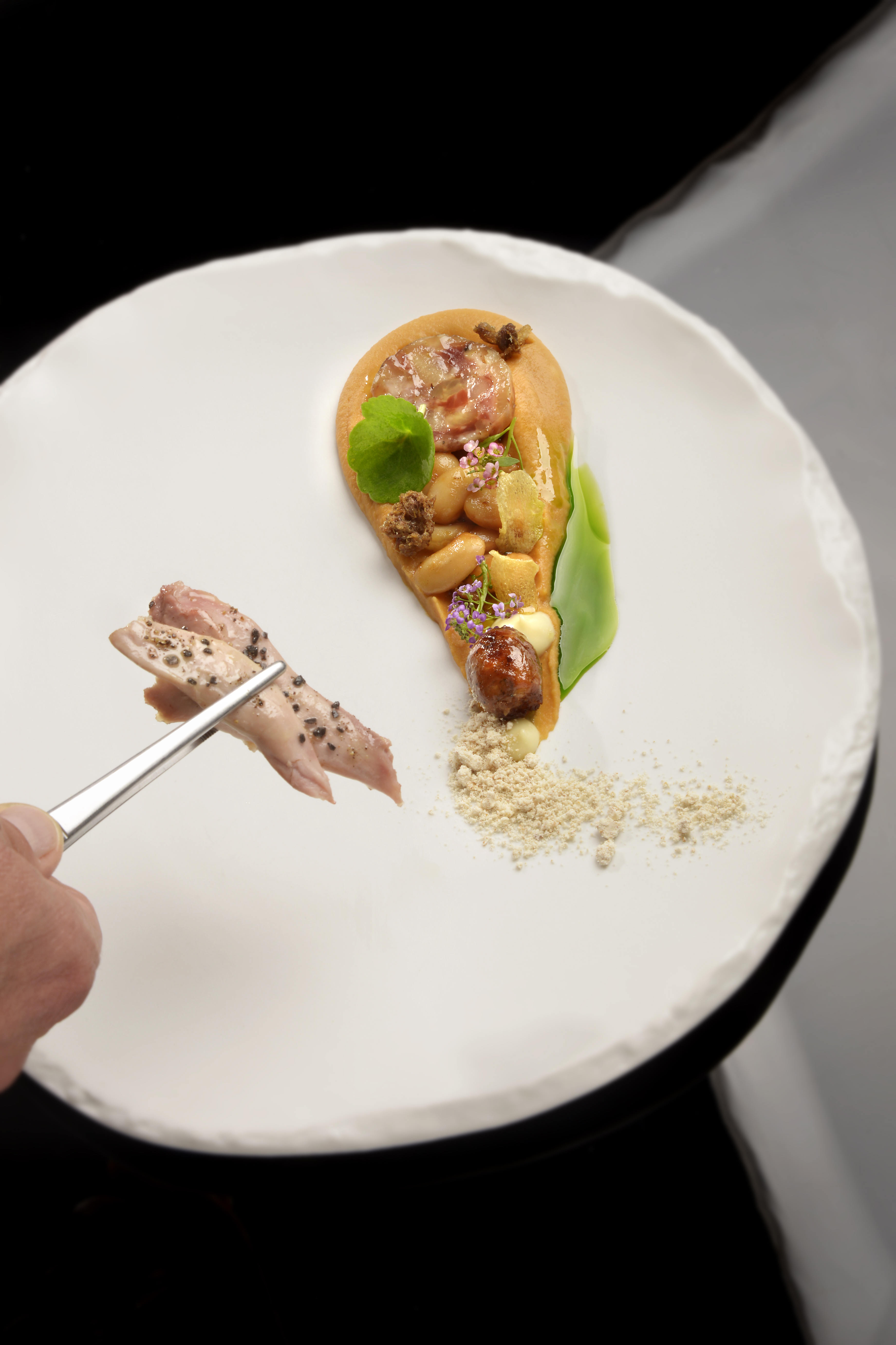 Le cassoulet revu par le chef étoilé Frank Renimel du restaurant En Marge