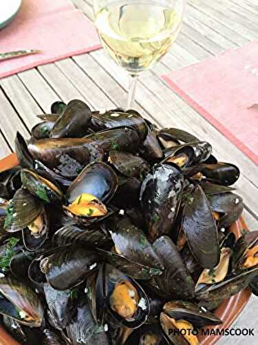 Moules en persillade à la plancha