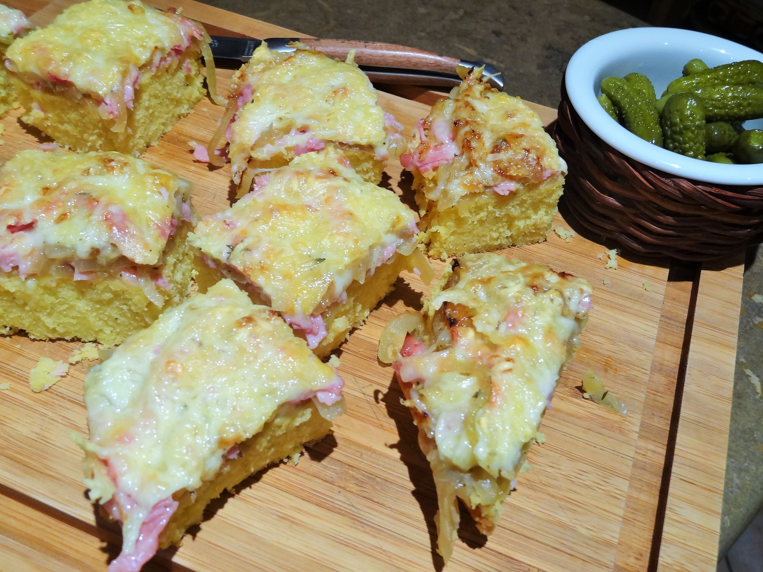 Pain au maïs gratiné ou "corn bread"