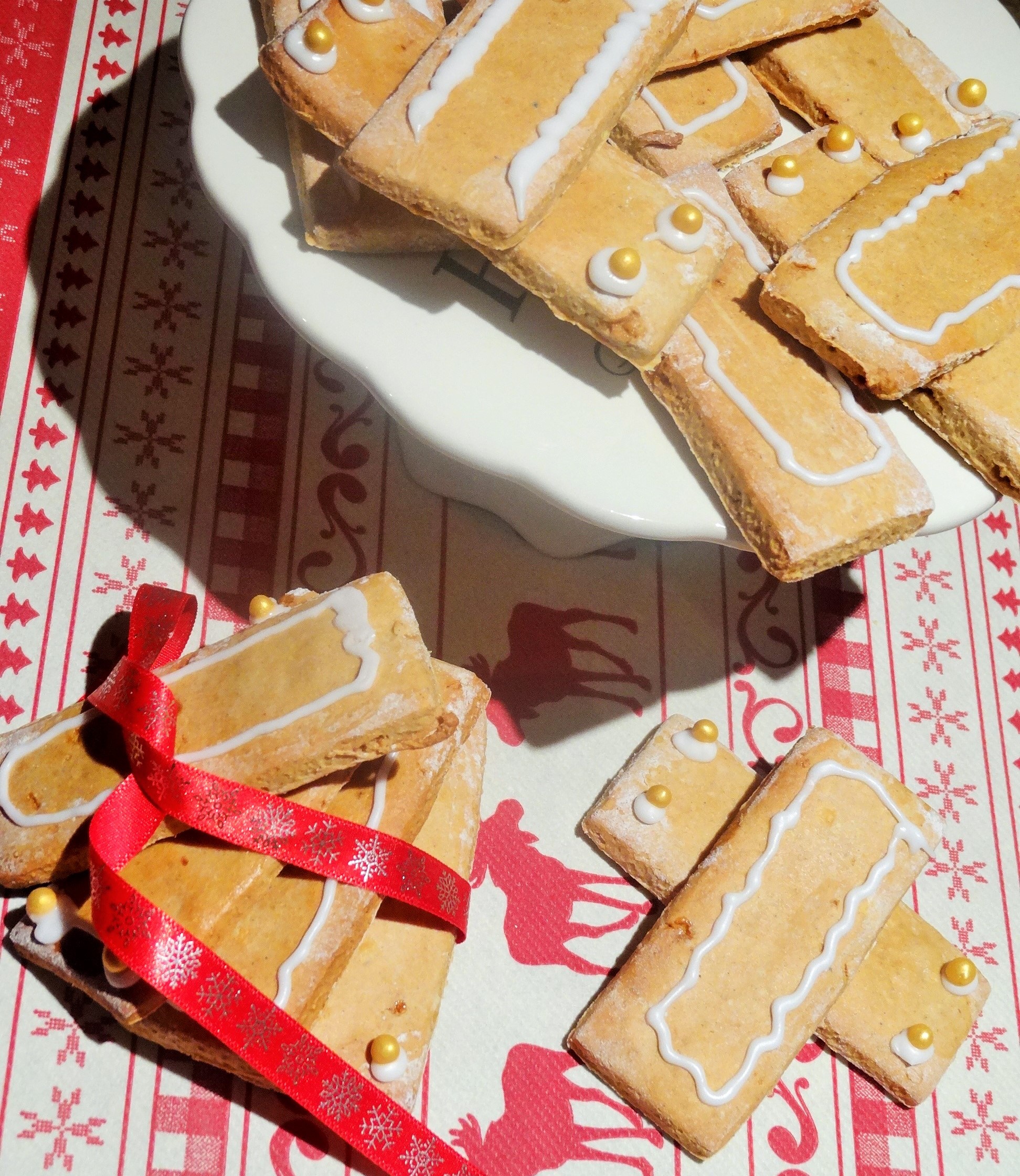 Petits biscuits de Noël aux épices à pain d'épices