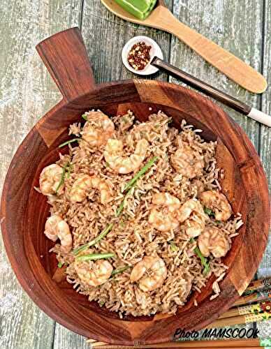 Riz frit aux crevettes et au piment