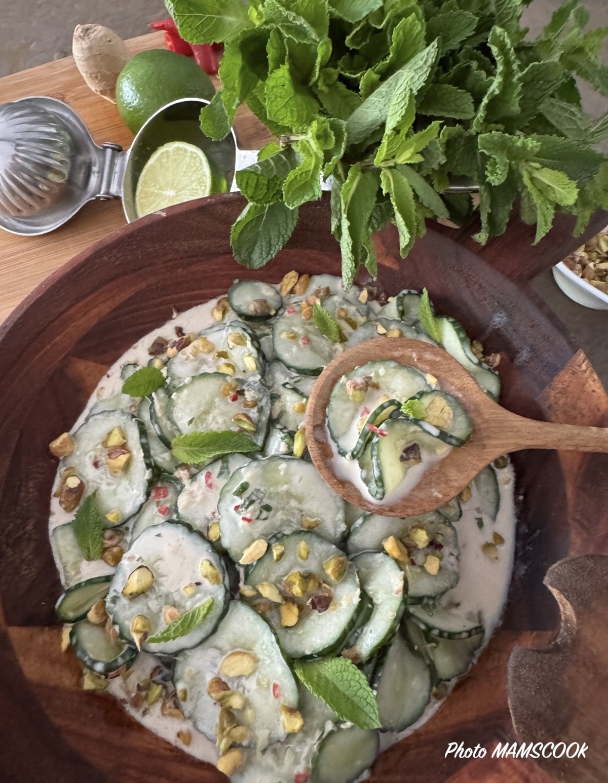 Salade de concombre au lait de coco et au gingembre