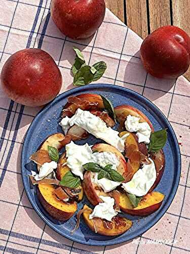 Salade de nectarines à la mozzarella crémeuse