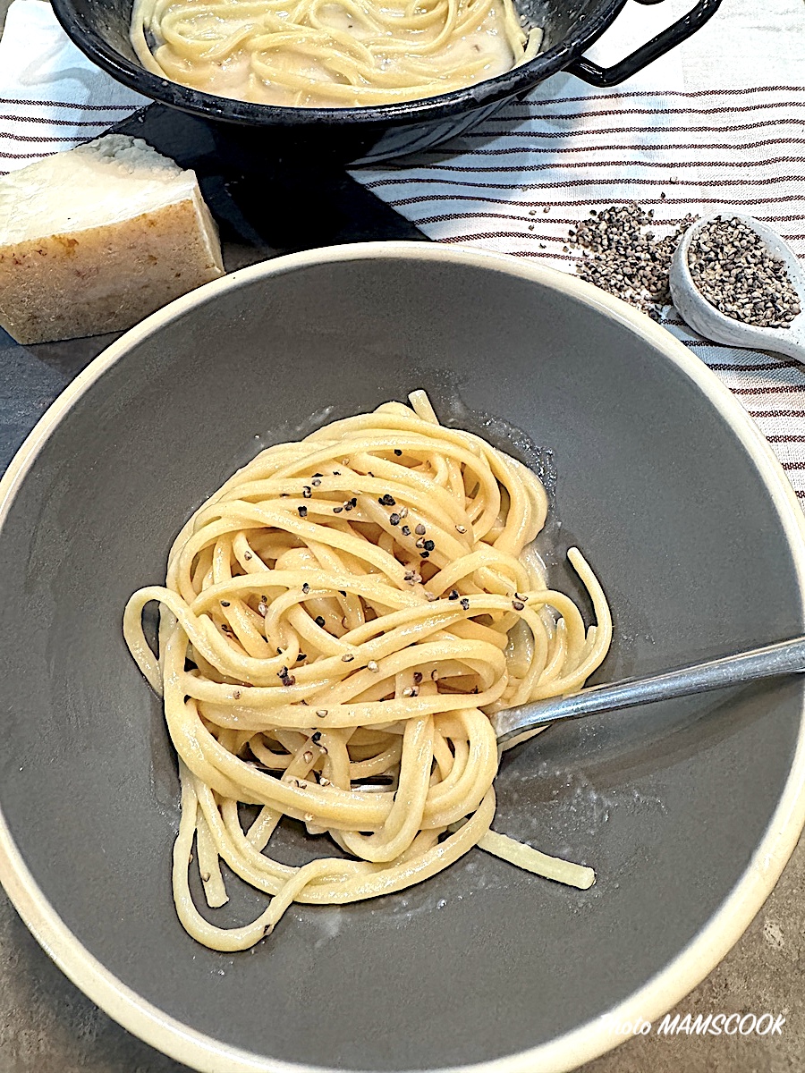 Spaghetti cacio et pepe