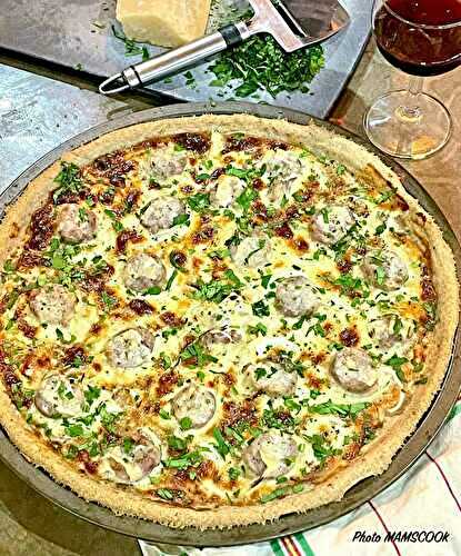 Tarte fine à la crème de parmesan et à la saucisse de Toulouse