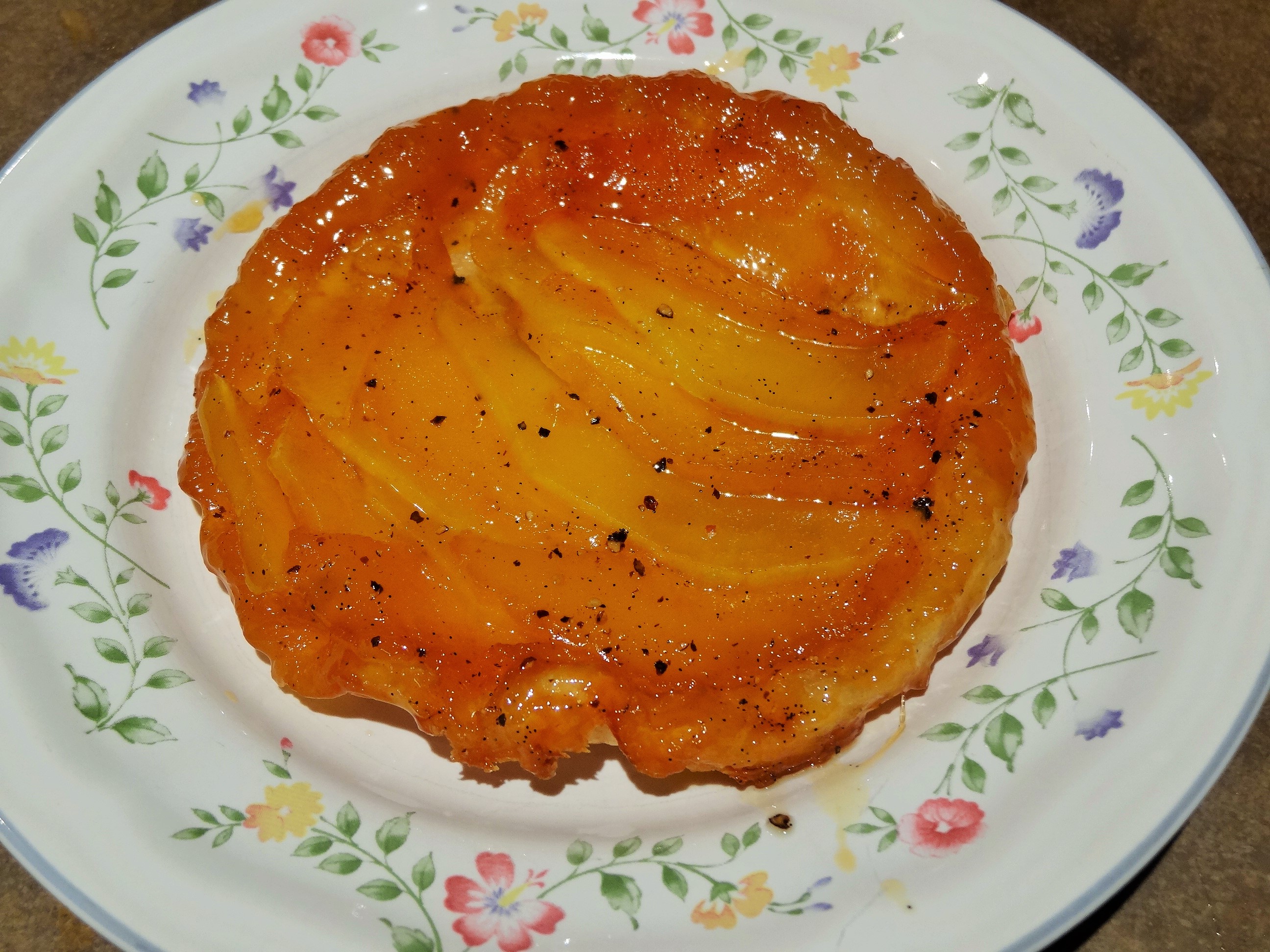 Tarte tatin à la mangue et au poivre du Sichuan