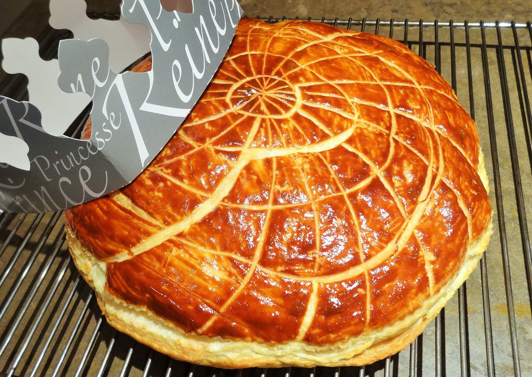 Tout savoir ... ou presque sur la tradition de la galette des rois et de la fève