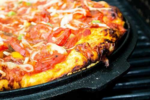 Recette de pizza à la poêle ou pizza sans four