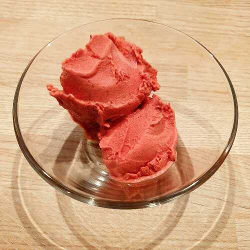 Glace à la fraise maison Express (146 Kcal)