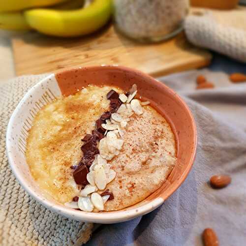 Porridge Cannelle-banane-Sirop d'érable (319 Kcal)