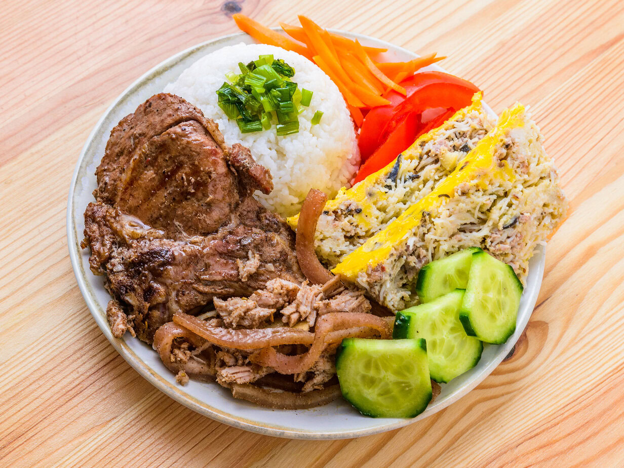 Authentique Cơm tấm sườn bì chả trứng