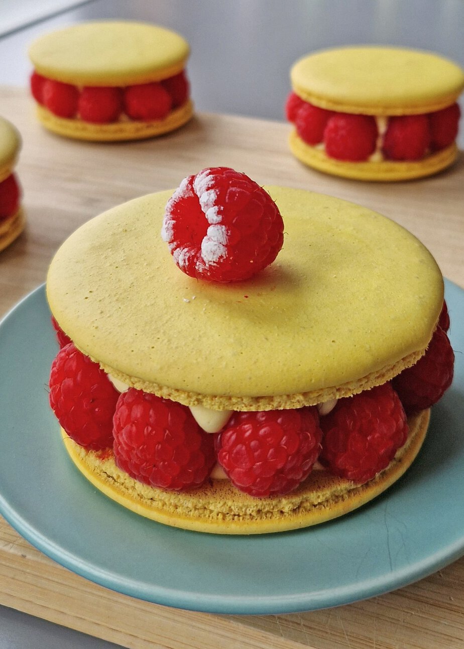 Gâteau macaron mangue framboise (sans gluten)