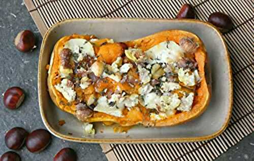Butternut farcie au chèvre, ail rôti et châtaignes