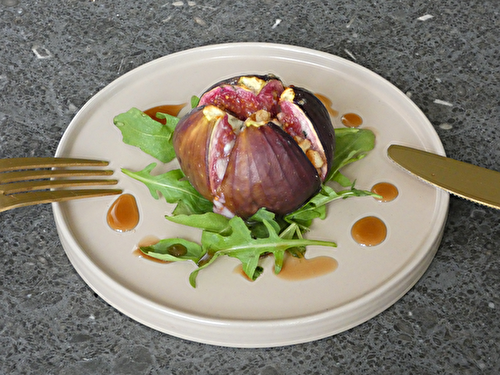 Figues rôties au roquefort et aux noix