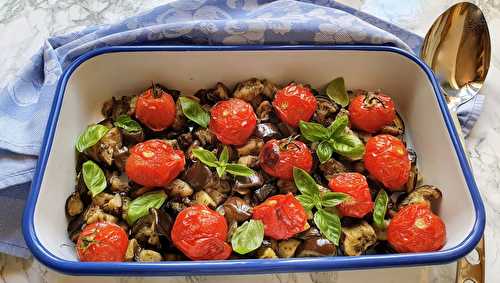 Aubergines et tomates cerises rôties au basilic