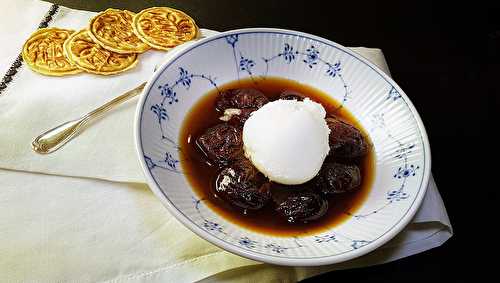 Compote de pruneaux au thé