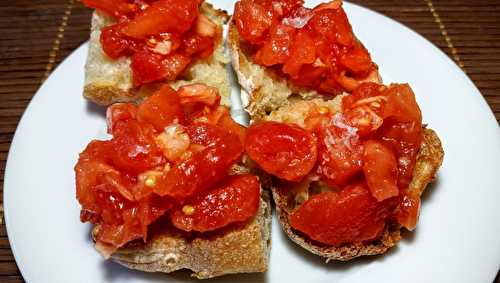 Pan con tomate